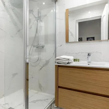 Grands Boulevards 22 : Cosy 1br-4p Апартаменты Париж