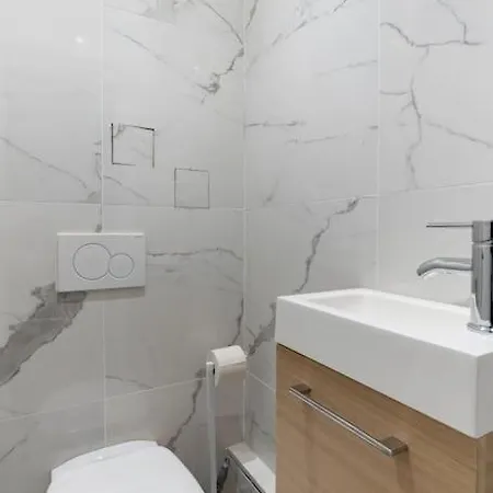 Grands Boulevards 22 : Cosy 1br-4p شقة باريس